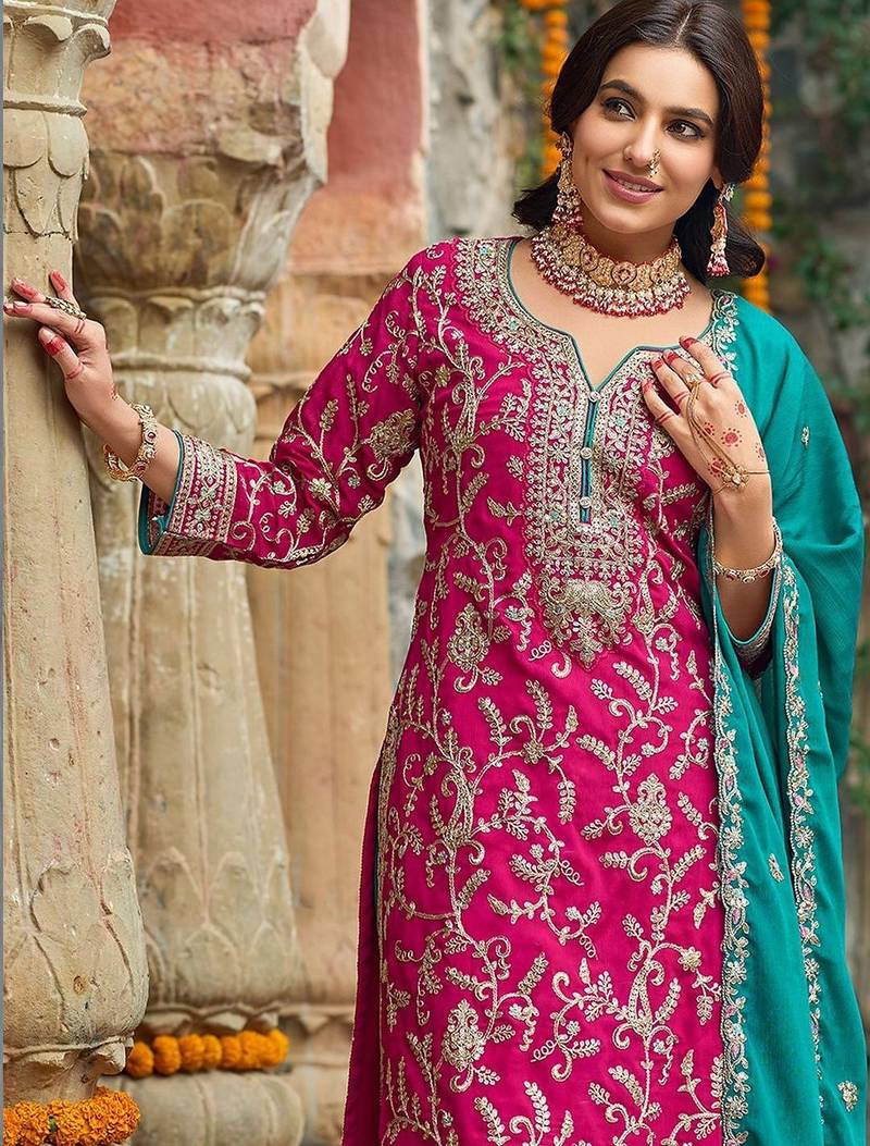 Women Ethnic Motifs Embroidered Thread Work Kurta with Trousers & With Dupatta