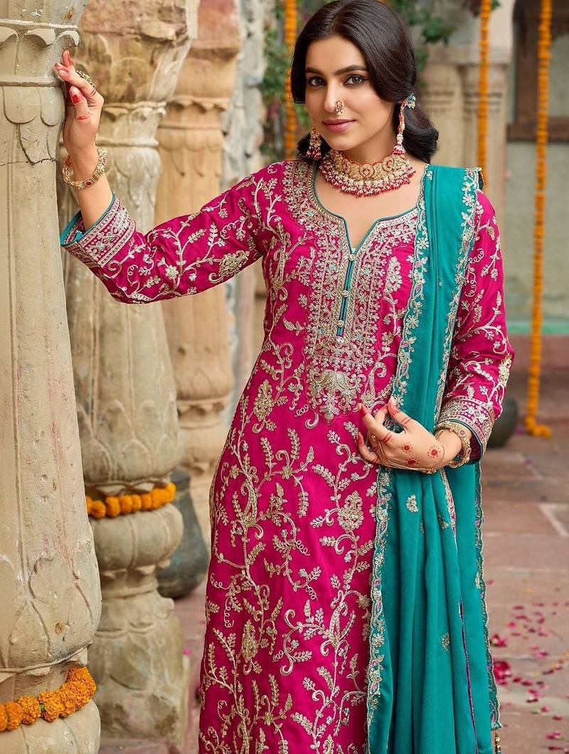 Women Ethnic Motifs Embroidered Thread Work Kurta with Trousers & With Dupatta