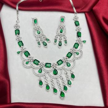 emerald green chandelier necklace earring set, silver-toned bridal jewellery 3