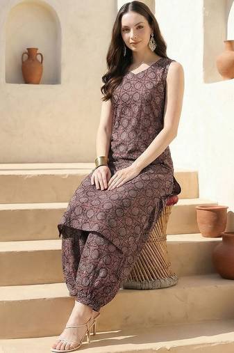 Women Ethnic Motifs Printed Cotton Kurta with Salwar