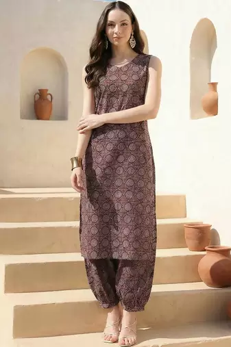 Women Ethnic Motifs Printed Cotton Kurta with Salwar