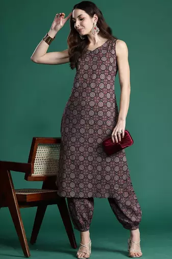 Women Ethnic Motifs Printed Cotton Kurta with Salwar