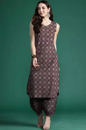 Women Ethnic Motifs Printed Cotton Kurta with Salwar
