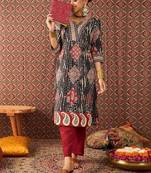 Women Ethnic Motifs Printed Cotton Kurta with Trousers