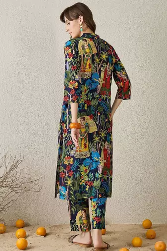 Women Printed Cotton Kurta With Trousers