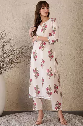 Women Floral Printed Cotton Kurta with Trousers