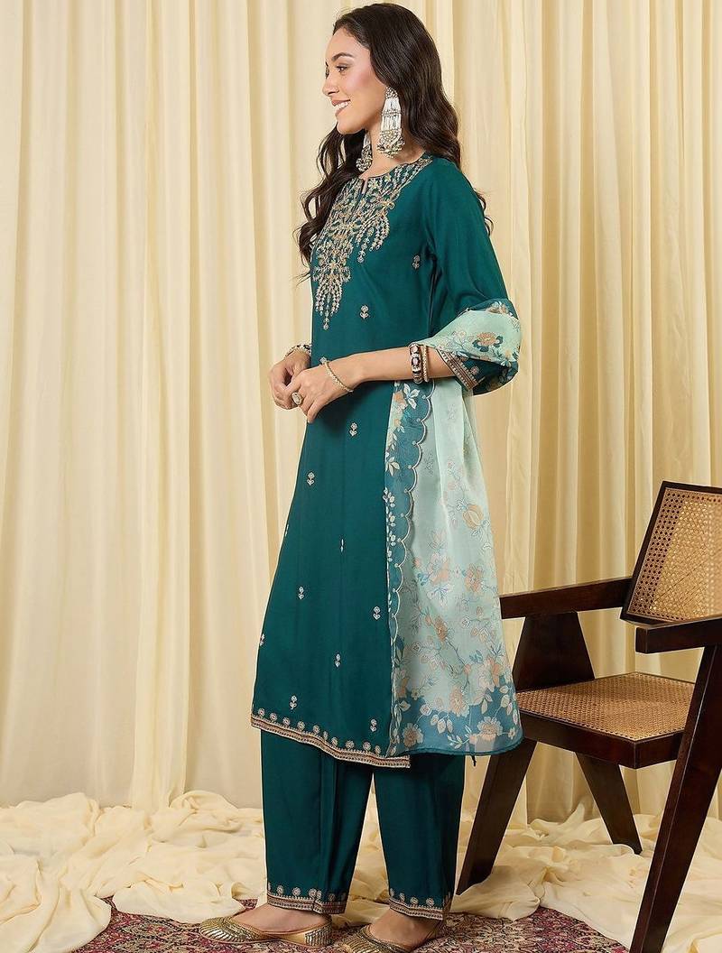 Women Ethnic Motifs Embroidered Thread Work Kurta with Trousers & With Dupatta
