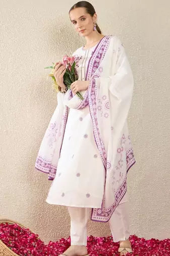 Women Floral Embroidered Thread Work Cotton Kurta with Trousers & With Dupatta