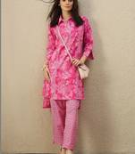 Women Floral Printed Thread Work Cotton Kurta with Trousers