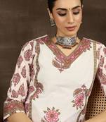 Ethnic Motifs Printed Cotton V-Neck Straight Kurta with Trousers