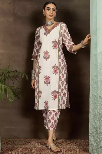 Ethnic Motifs Printed Cotton V-Neck Straight Kurta with Trousers