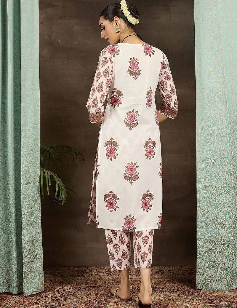 Ethnic Motifs Printed Cotton V-Neck Straight Kurta with Trousers