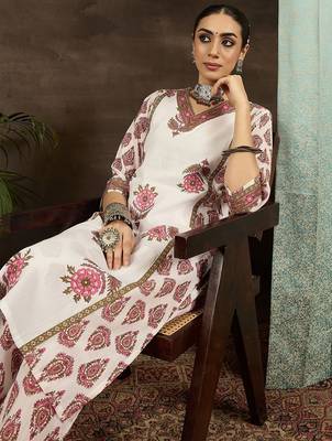 Ethnic Motifs Printed Cotton V-Neck Straight Kurta with Trousers 7