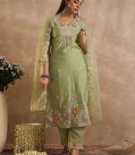Floral Embroidered Straight Thread Work Kurta With Trousers & Dupatta