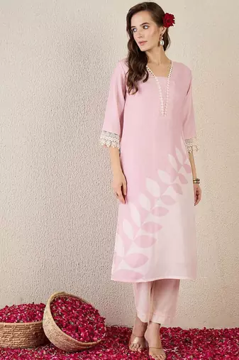 Floral Printed V Neck Straight Kurta With Trouser & Dupatta