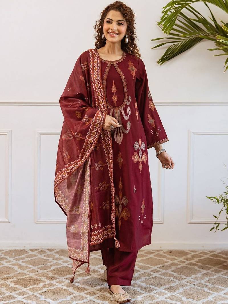 Women Ethnic Motifs Printed Thread Work Kurta with Trousers & With Dupatta