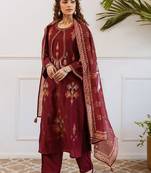 Women Ethnic Motifs Printed Thread Work Kurta with Trousers & With Dupatta