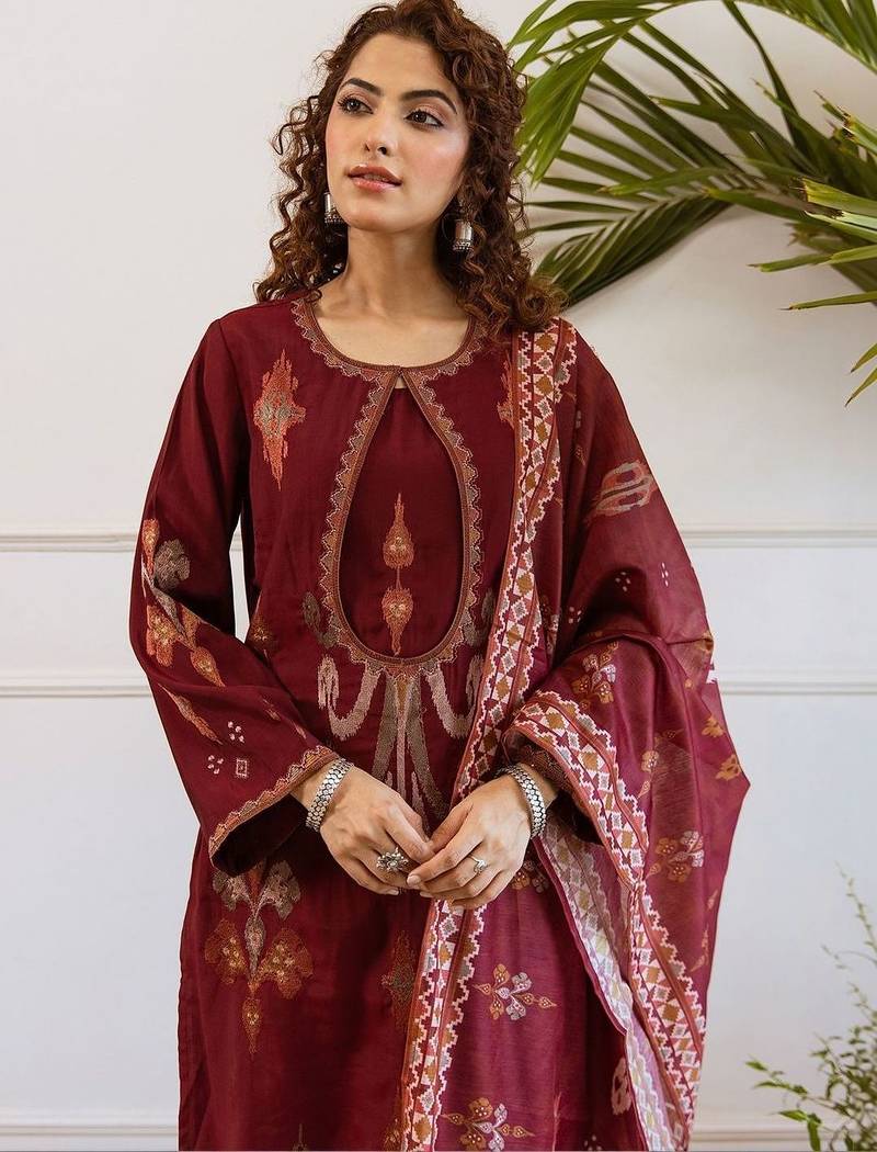 Women Ethnic Motifs Printed Thread Work Kurta with Trousers & With Dupatta