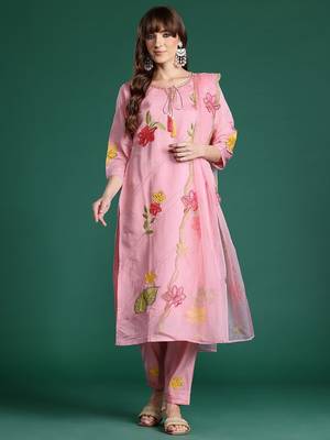 Floral Embroidered Sequinned Kurta with Trousers & Dupatta 5