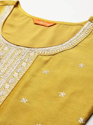 Ethnic Motifs Embroidered Kurta with Trousers & Dupatta 3