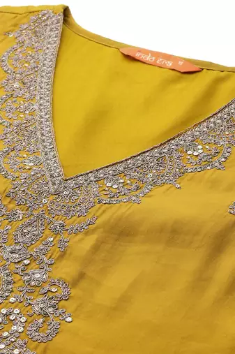 Ethnic Motifs Embroidered Sequinned Kurta With Trousers & Dupatta