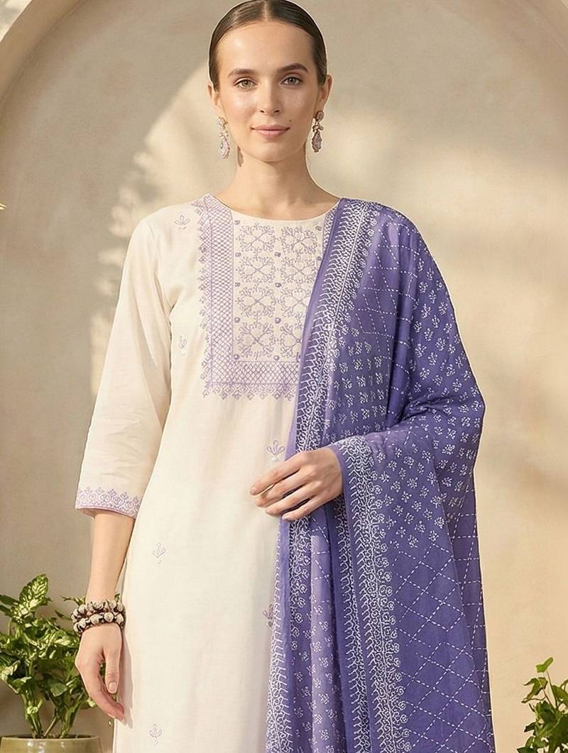 Women Ethnic Motifs Embroidered Thread Work Cotton Kurta with Trousers & With Dupatta