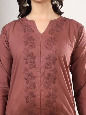 Women brown ethnic motifs embroidered chikankari ombre front slit kurta palazzo set 4