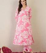 Women Floral Printed Cotton Kurta with Trousers