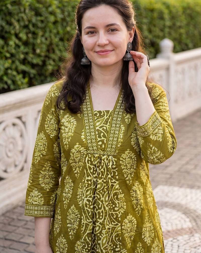 Women Ethnic Motifs Printed Cotton Kurta with Trousers & Dupatta
