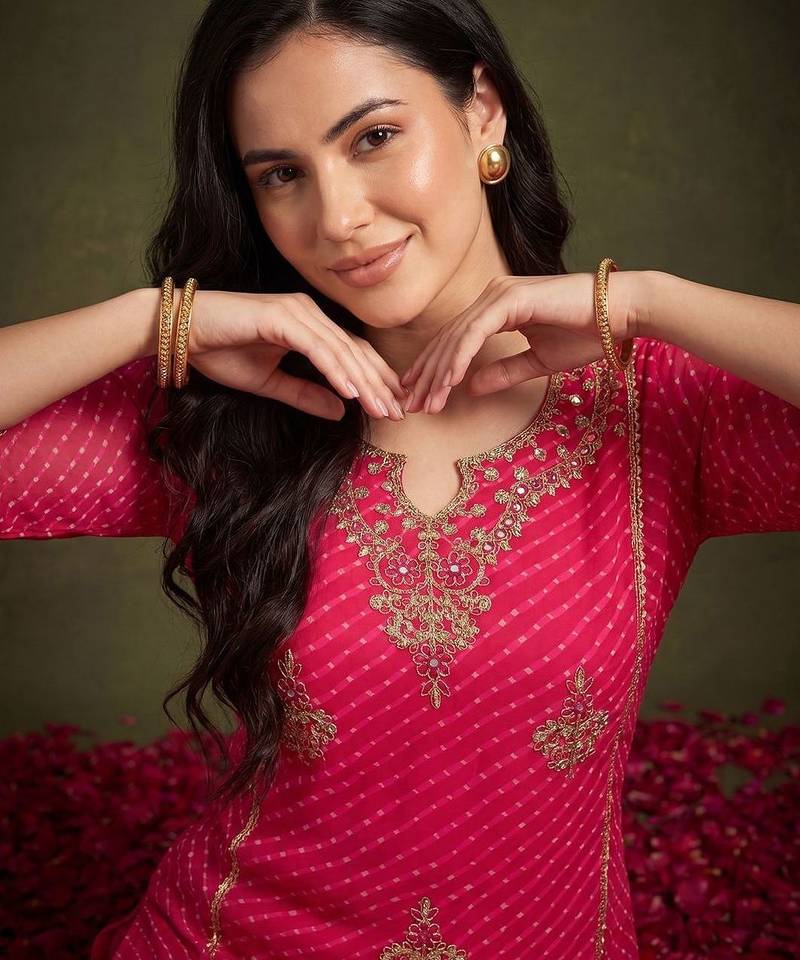 Women Ethnic Motifs Printed Thread Work Kurta with Trousers & With Dupatta
