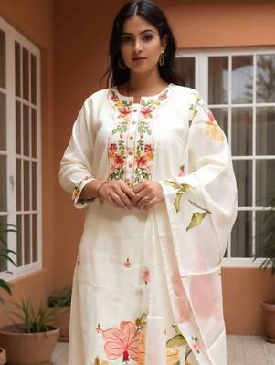 Floral Embroidered Thread Work Straight Kurta With Trousers & Dupatta 2