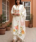 Floral Embroidered Thread Work Straight Kurta With Trousers & Dupatta