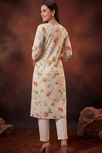 Women Floral Printed Thread Work Cotton Kurta with Trousers & With Dupatta