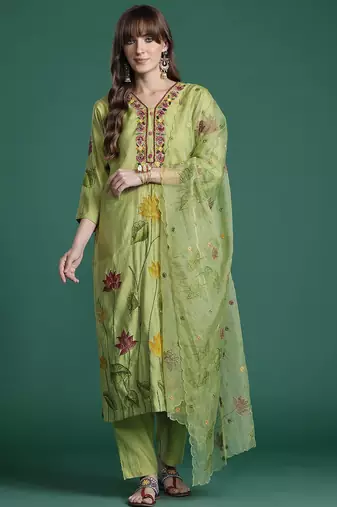Floral Embroidered Thread Work Kurta with Trousers & With Dupatta