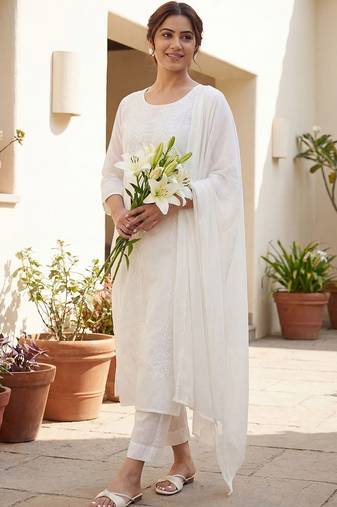 Women Ethnic Motifs Embroidered Chikankari Cotton Kurta with Trousers & With Dupatta