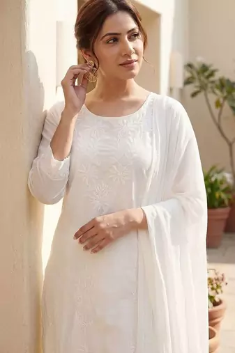 Women Ethnic Motifs Embroidered Chikankari Cotton Kurta with Trousers & With Dupatta