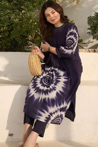 Women Printed Pleated Thread Work Cotton Kurta with Trousers