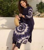 Women Printed Pleated Thread Work Cotton Kurta with Trousers