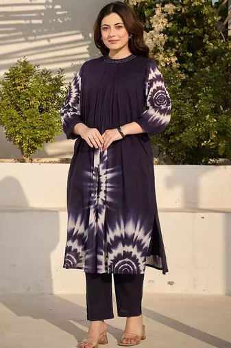 Women Printed Pleated Thread Work Cotton Kurta with Trousers