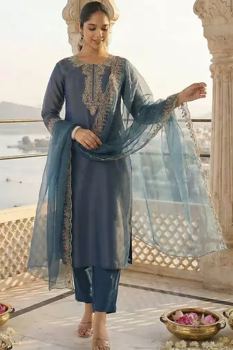 Women Ethnic Motifs Embroidered Liva Kurta with Trousers & With Dupatta