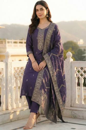Women Ethnic Motifs Embroidered Thread Work Kurta with Trousers & With Dupatta