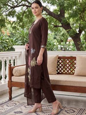 Women Floral Embroidered Thread Work Cotton Kurta with Trousers & With Dupatta 3