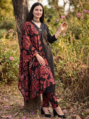 Women Ethnic Motifs Cotton Kurta with Trousers & With Dupatta 1