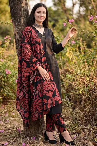 Women Ethnic Motifs Cotton Kurta with Trousers & With Dupatta
