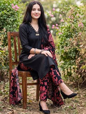Women Ethnic Motifs Cotton Kurta with Trousers & With Dupatta 5