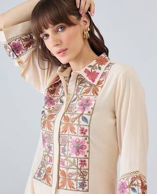 Women Floral Embroidered Thread Work Kurta with Patiala 2