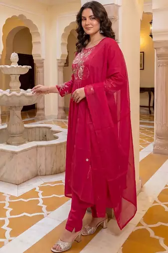 Women Ethnic Motifs Embroidered Tiered Thread Work Cotton Kurta with Trousers & With Dupatta