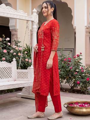 Women Ethnic Motifs Printed Cotton Kurta with Trousers & With Dupatta 3