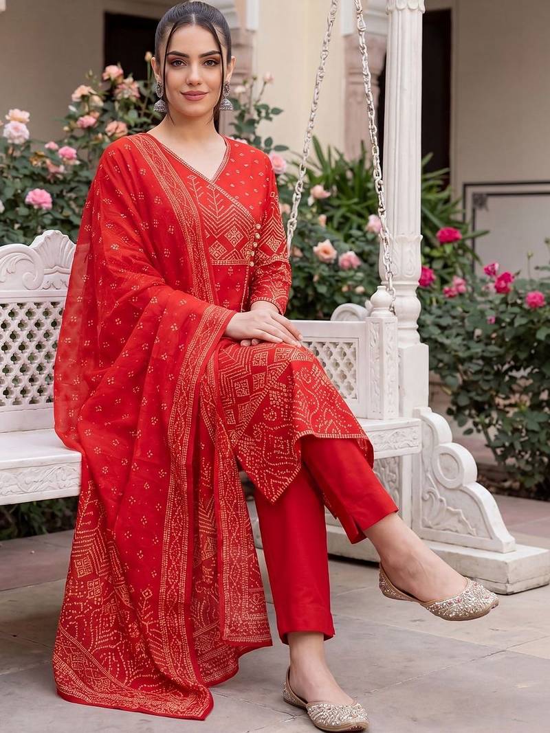 Women Ethnic Motifs Printed Cotton Kurta with Trousers & With Dupatta