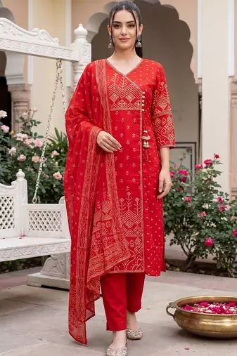 Women Ethnic Motifs Printed Cotton Kurta with Trousers & With Dupatta